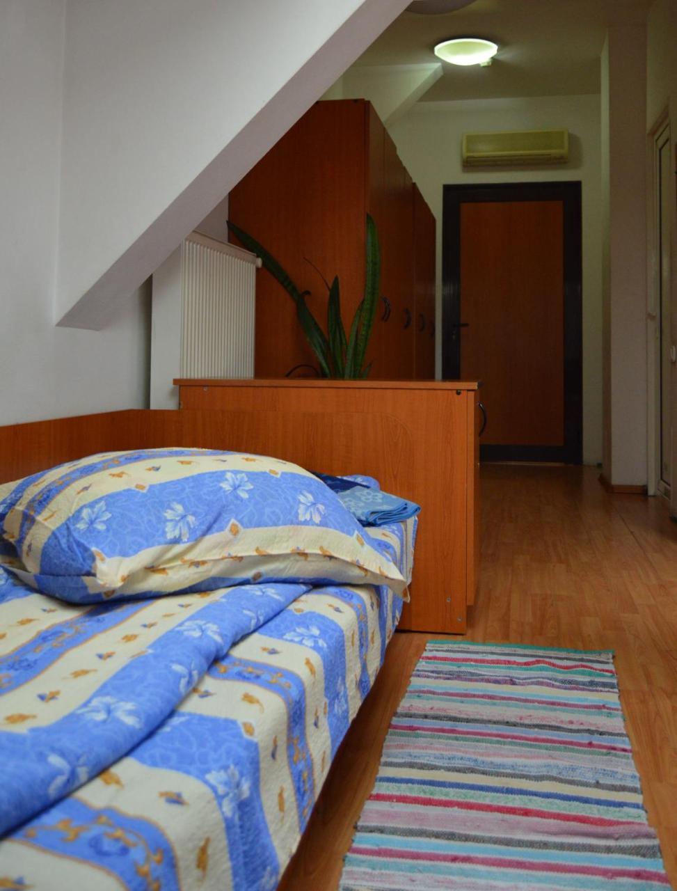 Kollege Hostel 클루지나포카 외부 사진